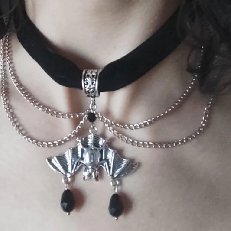 Gargantilla de terciopelo con colgante de murciélago - Goth red velvet choker pour femme collier chauve souris victorien magnifique punk gothique bijoux de vampire - Tenue de festival