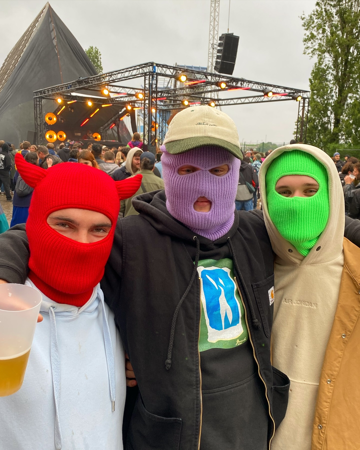 N - Ropa de festival