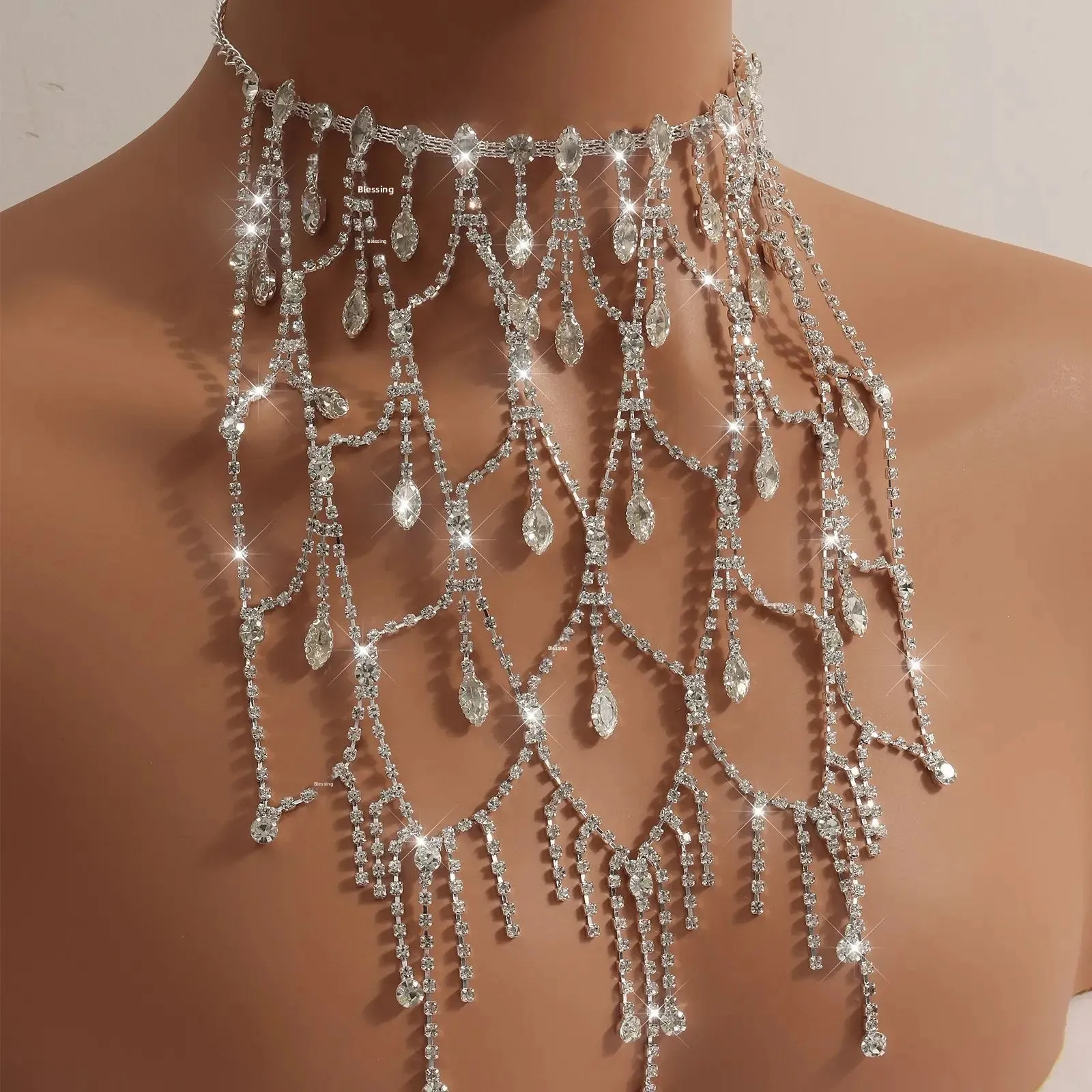 Collar de borlas elegante para mujer - Kf s e abfa eb fe c d - Tenue de festival